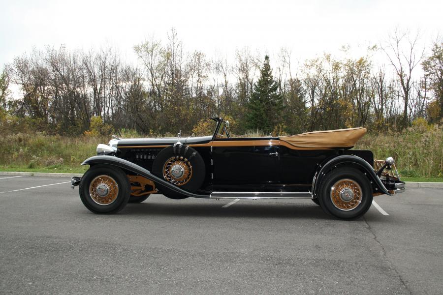  Chrysler CG Imperial Convertible Victoria by Waterhouse 1931 года  (фото 18 из 33)